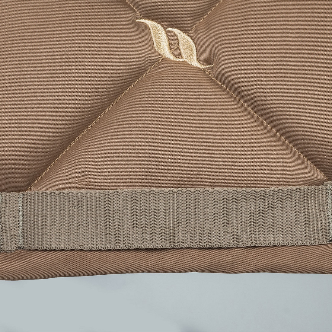 Back on Track Nights Collection Schabracke Springen, Nougat