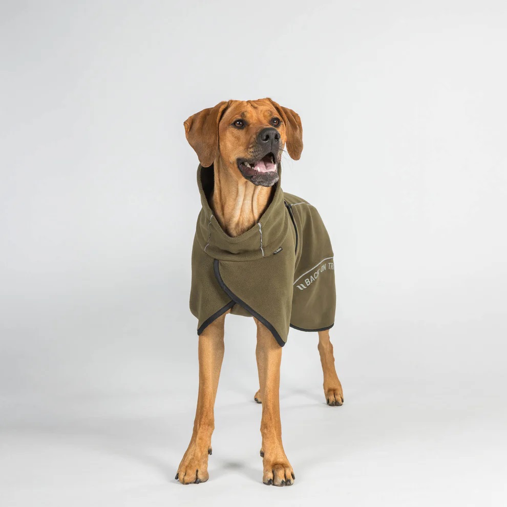Back on Track  Fleece-Hundemantel "BAY",Niedriger Rutenansatz,Olivgrün,60cm,Sale