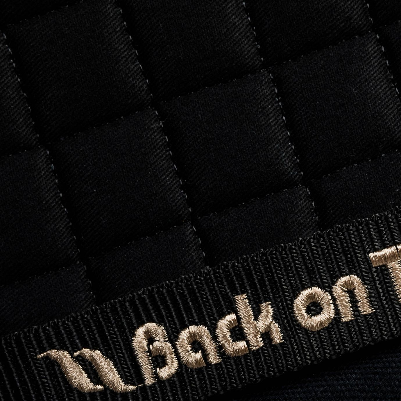 Back on Track Sattelpad Dressage No III schwarz