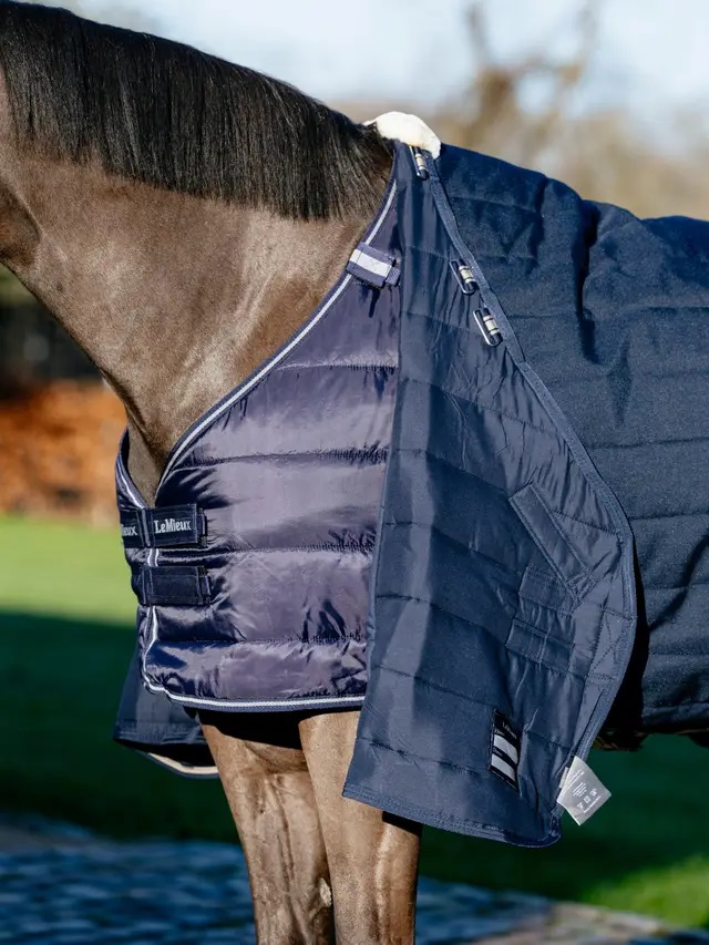 LeMieux Unterdecke 50 g Füllung ,Navy