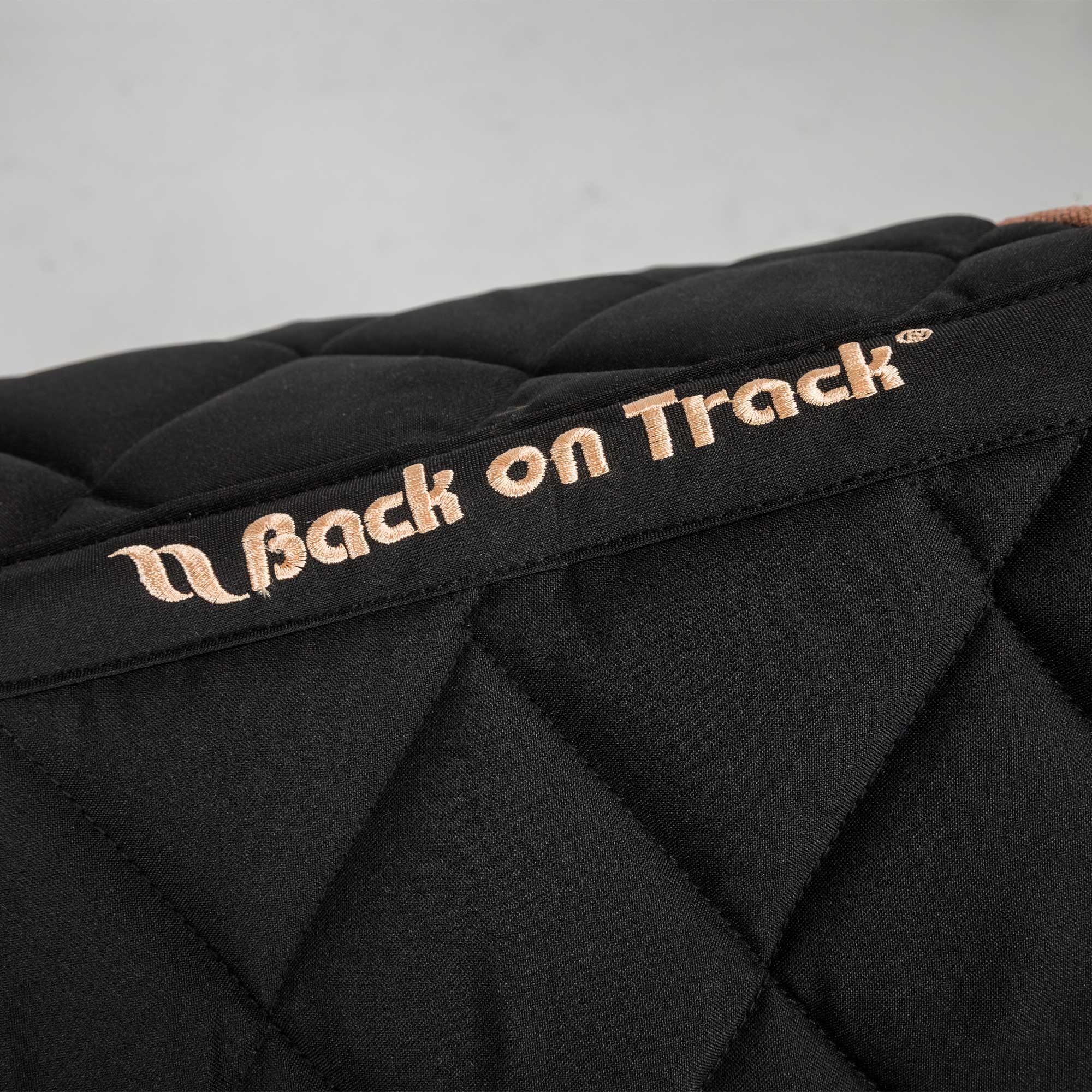 Back on Track Haze Collection Schabracke, Springen, schwarz/roségold