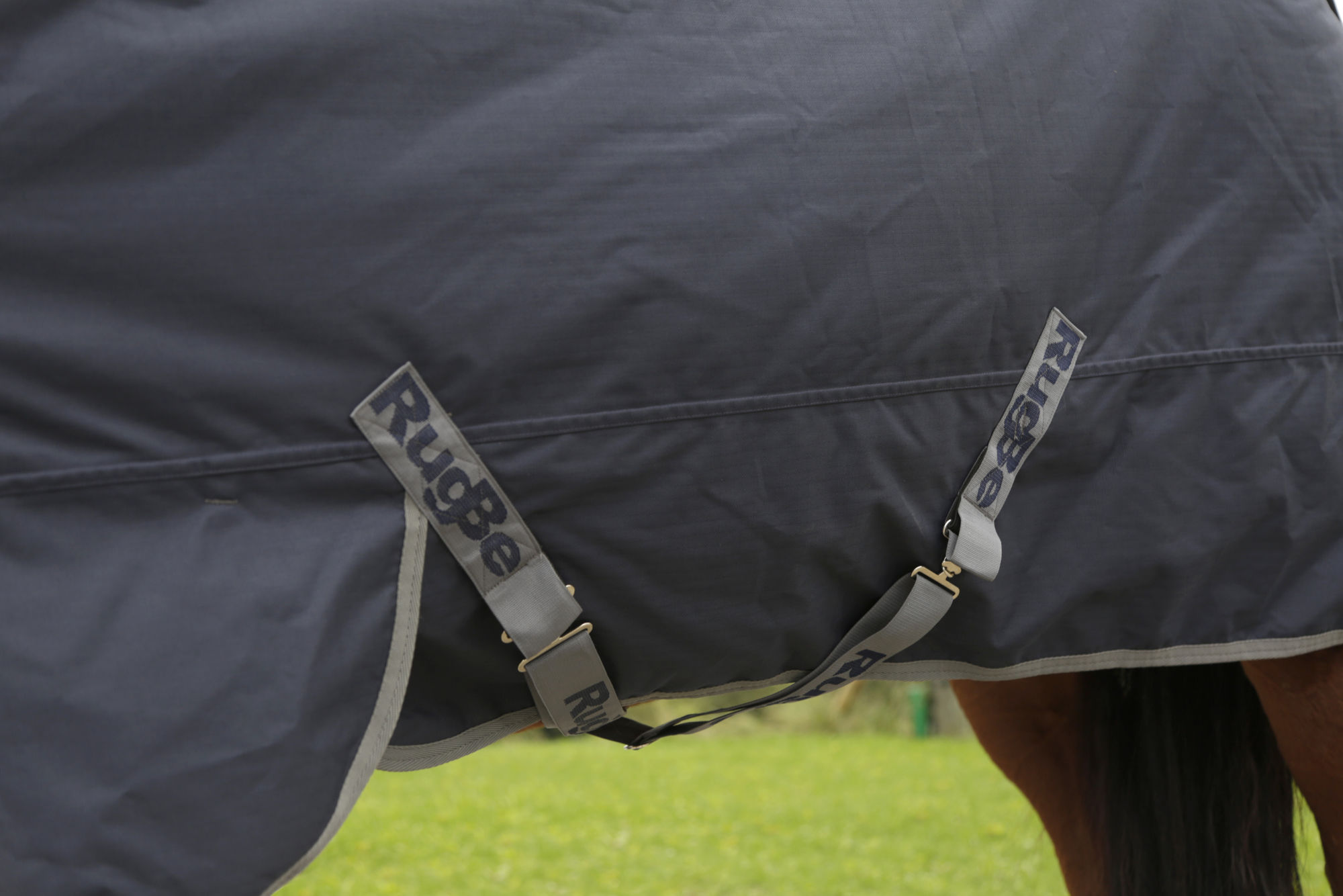 Covalliero Winterdecke RugBe IceProtect, 300g Füllung, navy/grau