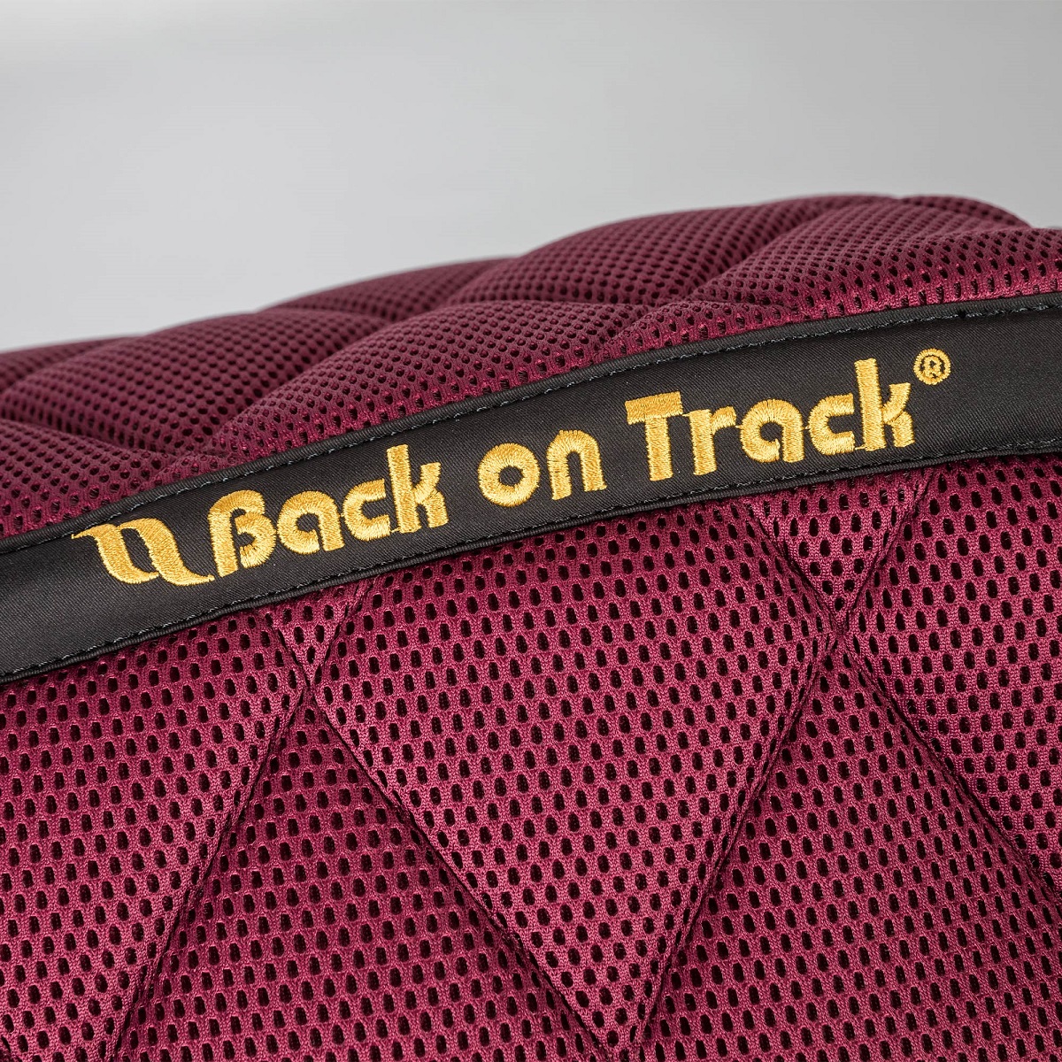 Back on Track Airflow Schabracke 3D Mesh, weinrot, Full