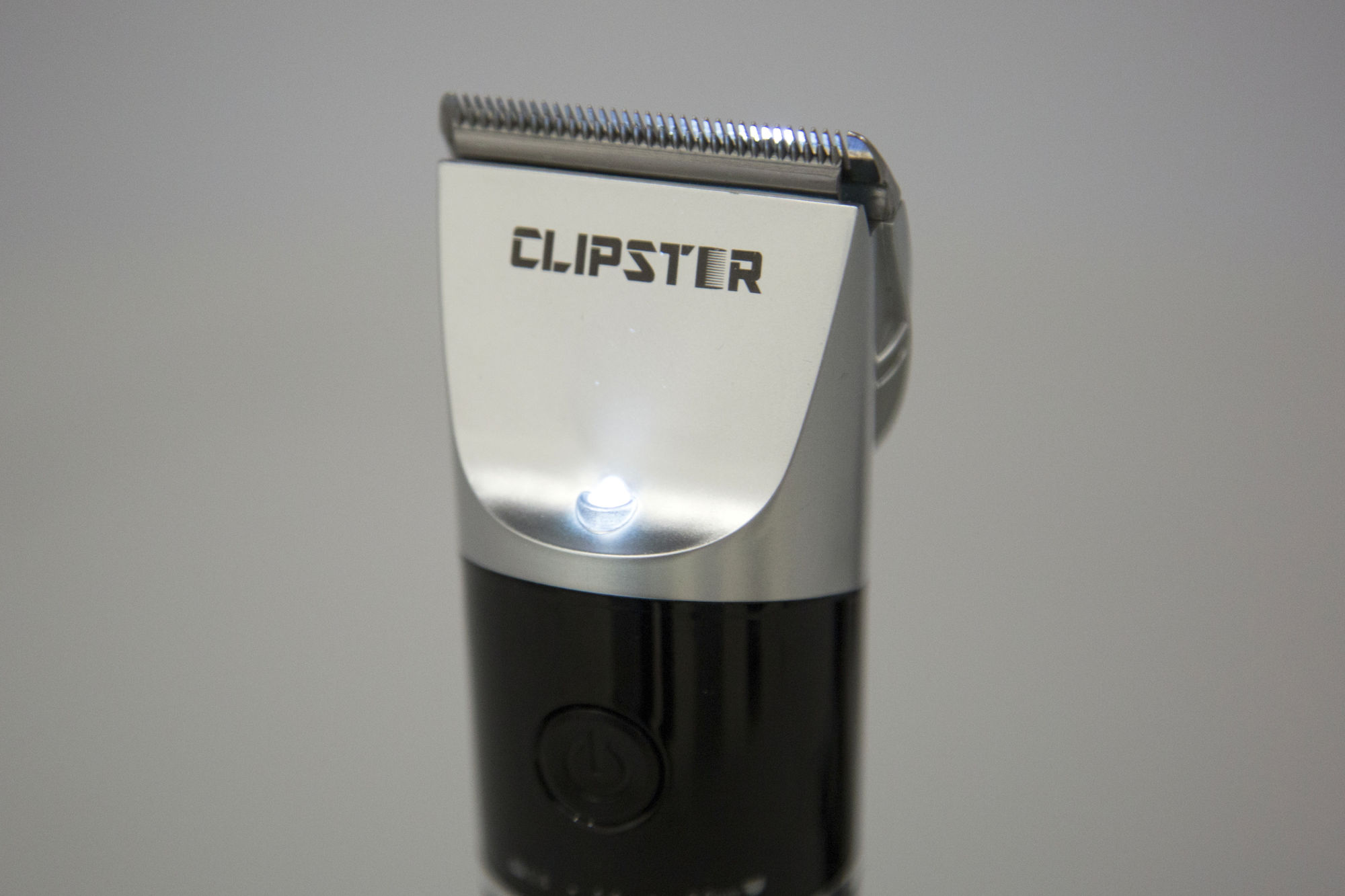 Clipster Akku-Schermaschine DeloX, inkl. Zubehör