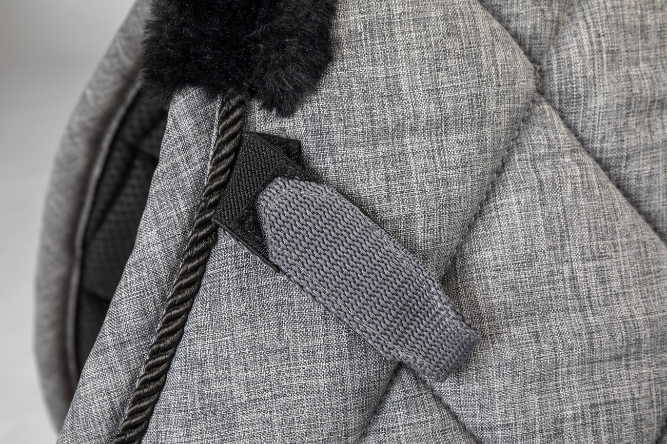 Back on Track Haze Collection Schabracke, Dressur