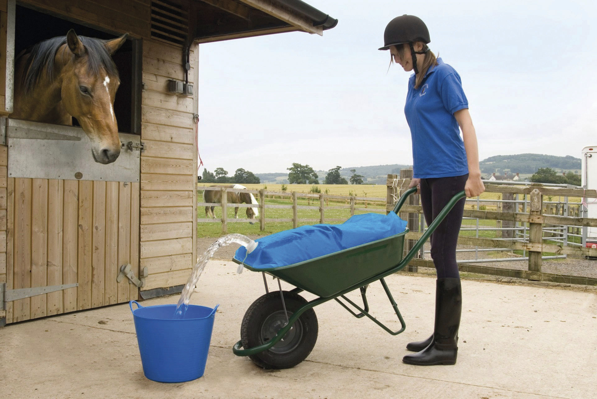 Kerbl "H2GoBag" Wasserbehälter für Schubkarren, 80 Liter, blau