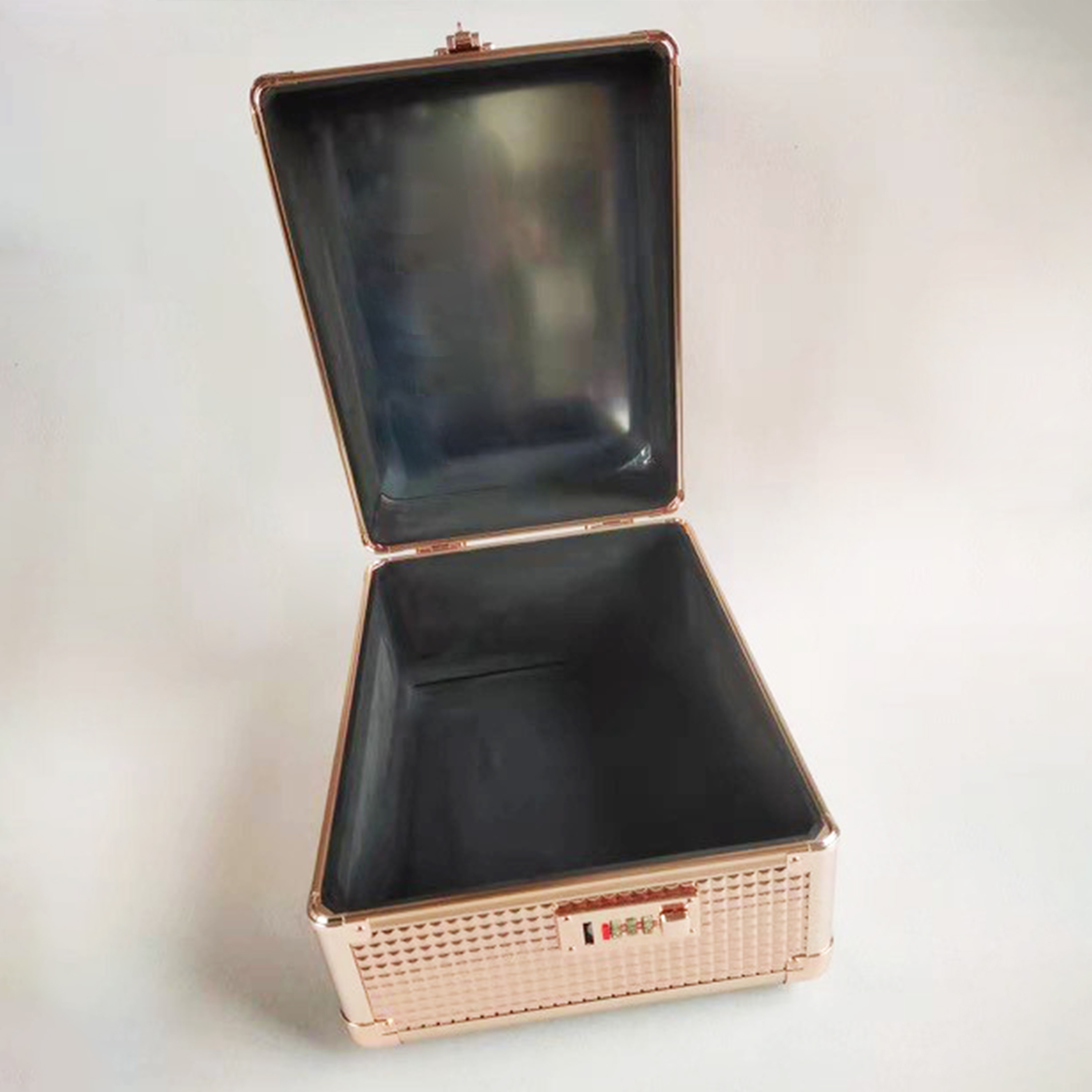 Imperial Riding Grooming Box Reithelm Box Roségold 26,5 x 33,5 x 24 cm innen